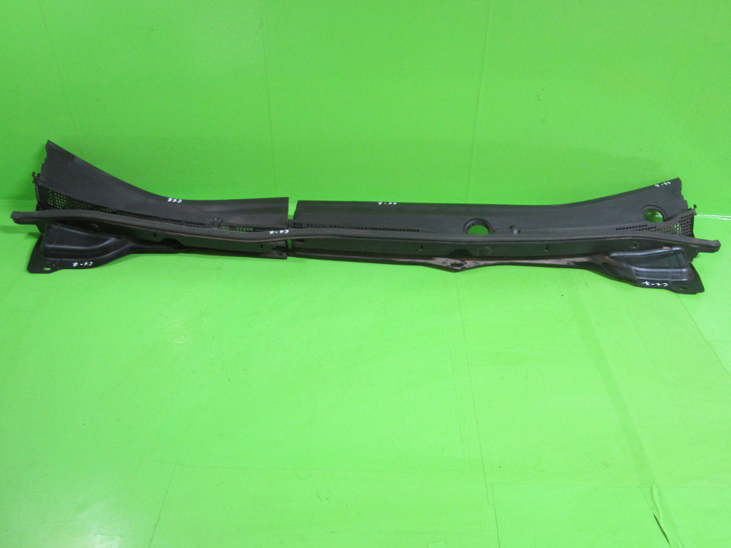 GRILA STERGATOR PARBRIZ CU DUZE SPALATOR MAZDA CX-7 4x4 FAB. 2006 - 2016 ⭐⭐⭐⭐⭐