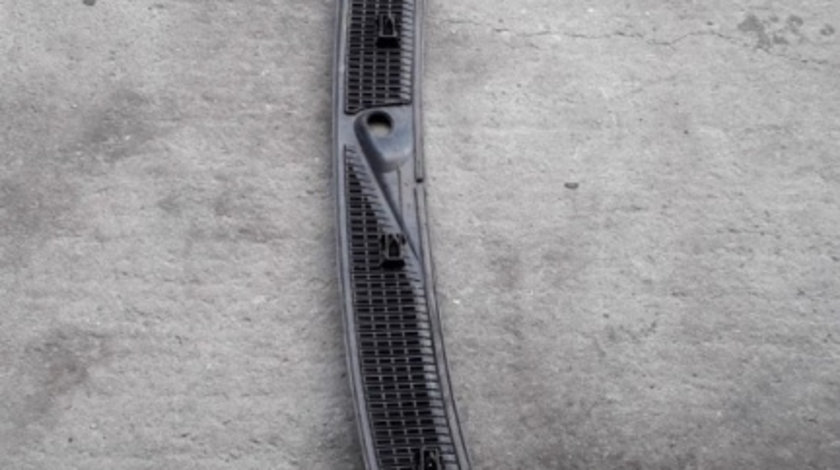 Grila Stergator Parbriz Ford Escort oricare 91ABA02228A