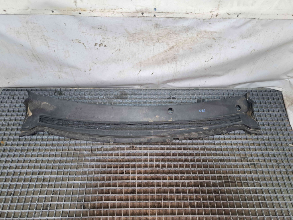 Grila stergator parbriz Ford Focus 1 [Fabr 1998-2005] 4M51-A02216-AF