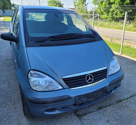 GRILA STERGATOR PARBRIZ MERCEDES A-CLASS W168 FAB. 1998 - 2004 ⭐⭐⭐⭐⭐