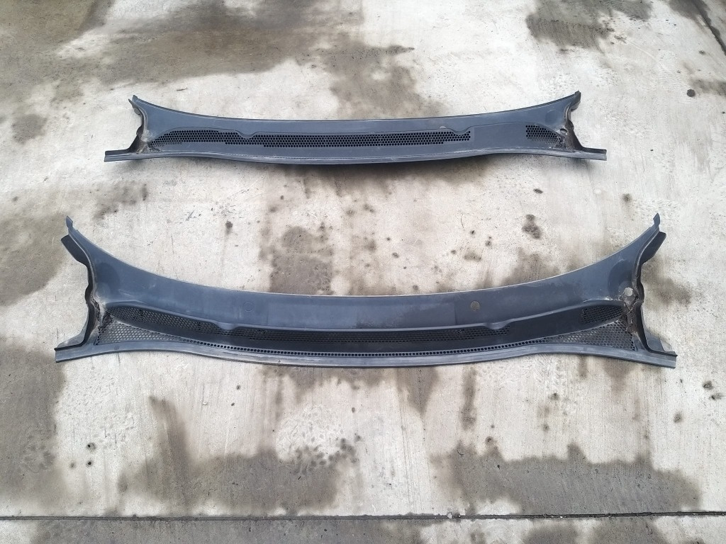 Grila stergator parbriz opel corsa e x10 13434158 13434159