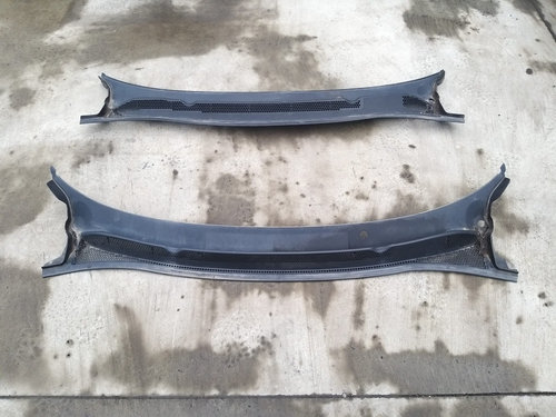 Grila stergator parbriz opel corsa e x10 13434158 13434159