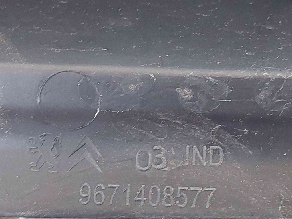 Grila stergator parbriz Peugeot 3008 [Fabr 2009-2016] 9671408577