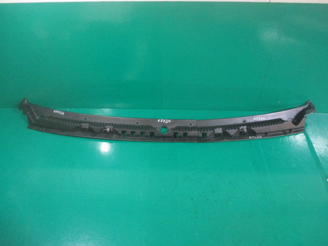GRILA STERGATOR PARBRIZ SUZUKI VITARA 4x4 FAB. 1988 – 2002 ⭐⭐⭐⭐⭐
