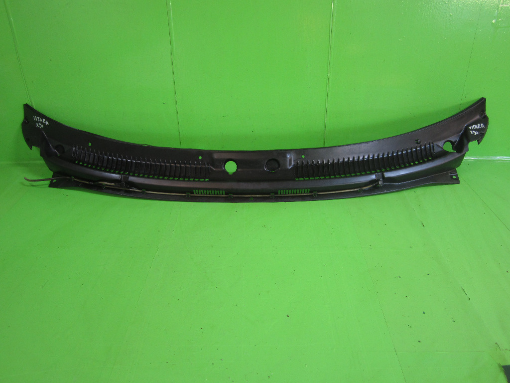 GRILA STERGATOR PARBRIZ SUZUKI VITARA X-90 4X4 FAB. 1995 - 1997 ⭐⭐⭐⭐⭐