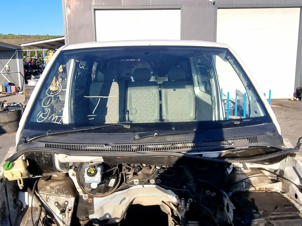 Grila stergator parbriz Volkswagen Transporter 5 (7HB, 7HJ) [Fabr 2004-2013] 2.0 TDI CAAC 103 KW / 140CP