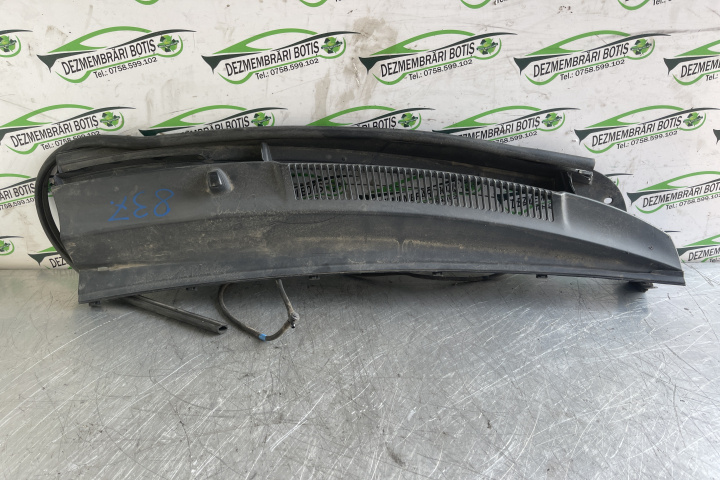 Grila stergator Toyota Yaris 2 [2005 - 2009] Hatchback 5-usi