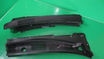 GRILA Stergator ( VOLAN DREAPTA ) MAZDA 6 FAB. 200...