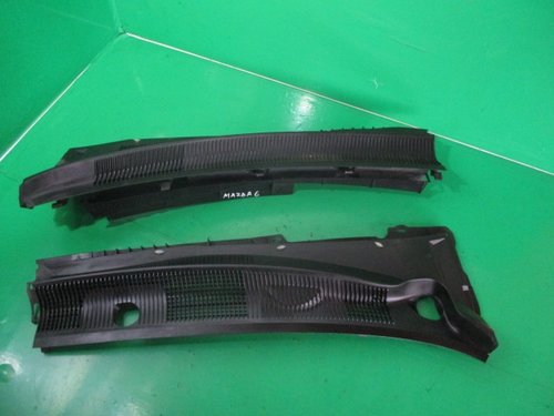 GRILA Stergator ( VOLAN DREAPTA ) MAZDA 6 FAB. 2002 - 2008 ⭐⭐⭐⭐⭐