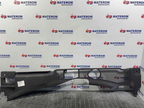 GRILA SUB PARBRIZ AUDI A4 - - (2007 2011)
