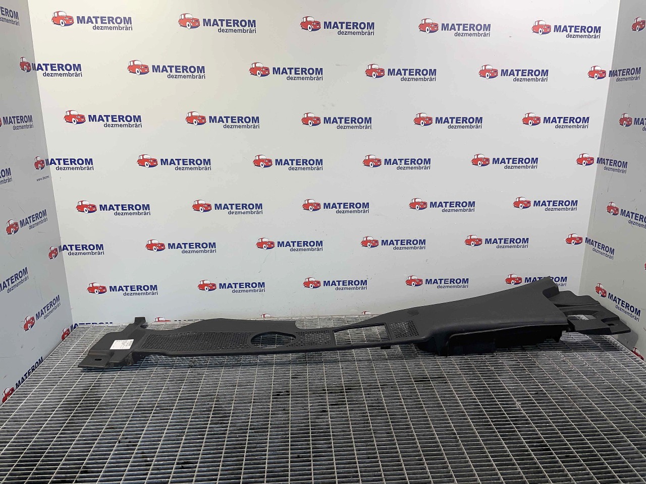 GRILA SUB PARBRIZ AUDI A5 A5 - - (2011 2016)