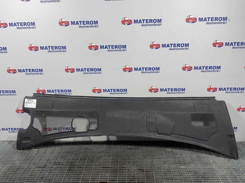 GRILA SUB PARBRIZ AUDI A6 - - (2009 2011)