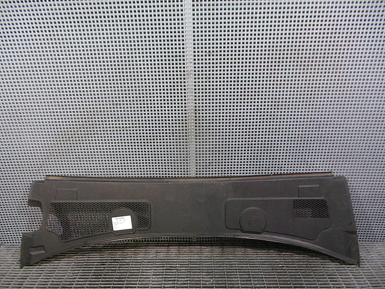 GRILA SUB PARBRIZ AUDI A6 A6 - - (2004 2009)