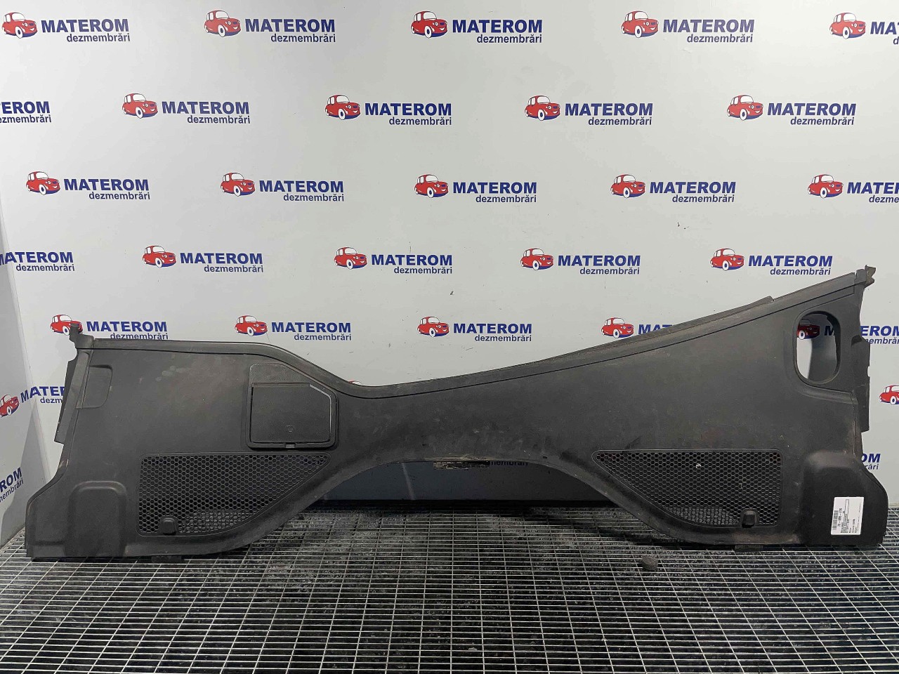 GRILA SUB PARBRIZ AUDI A6 A6 - - (2011 2015)