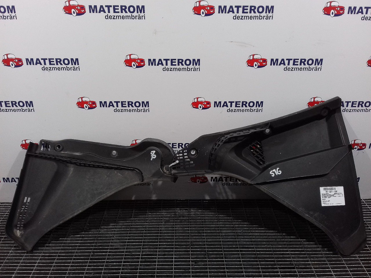 GRILA SUB PARBRIZ BMW SERIA 5 F 10 - - (2014 2017)