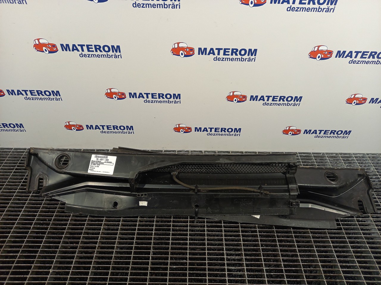 GRILA SUB PARBRIZ CITROEN C4 PICASSO 1.6 HDI - (2006 2010)