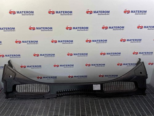 GRILA SUB PARBRIZ FORD C-MAX - - (2010 2015)