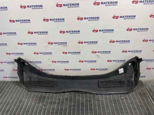 GRILA SUB PARBRIZ FORD KUGA 2.0 TDCI - (2012 2019)