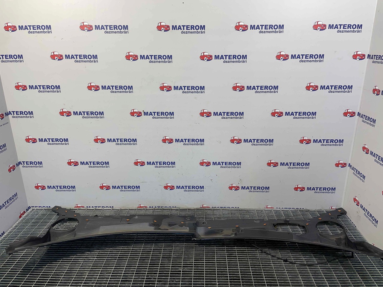 GRILA SUB PARBRIZ JAGUAR XF - - (2007 20