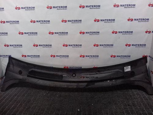 GRILA SUB PARBRIZ LAND ROVER DISCOVERY DISCOVERY - - (2004 2009)