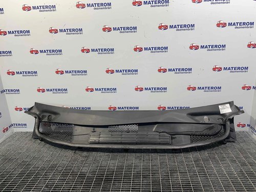 GRILA SUB PARBRIZ MERCEDES A-CLASS - - (2004 2012)