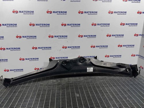 GRILA SUB PARBRIZ MERCEDES E-CLASS 2.0 CDI - (2016 2020)