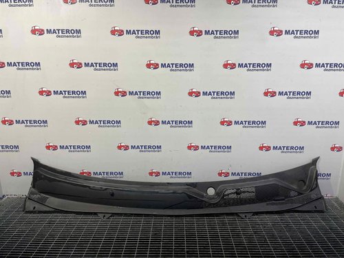 GRILA SUB PARBRIZ OPEL INSIGNIA - - (2008 2013)