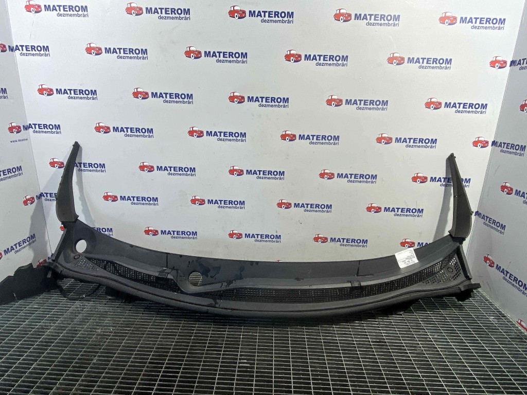GRILA SUB PARBRIZ RENAULT KADJAR - - (20