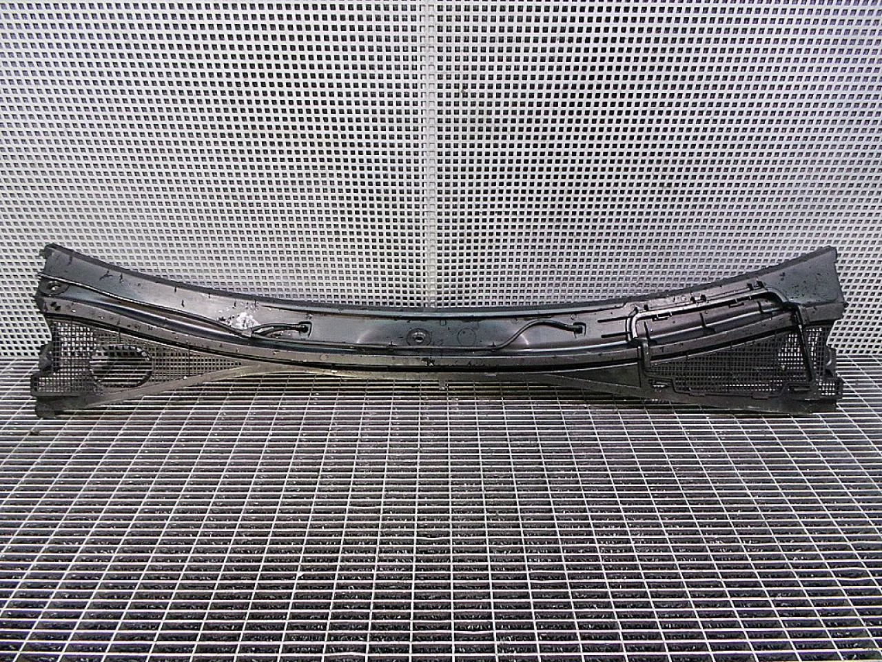 GRILA SUB PARBRIZ RENAULT KANGOO - - (2003 2008)