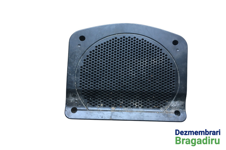 Grila subwoofer dreapta fata BMW Seria 5 F11 [2009 - 2013] Touring wagon 520 d Steptronic (184 hp) Cod motor: N47T, Cod culoare: B90, Pachet M