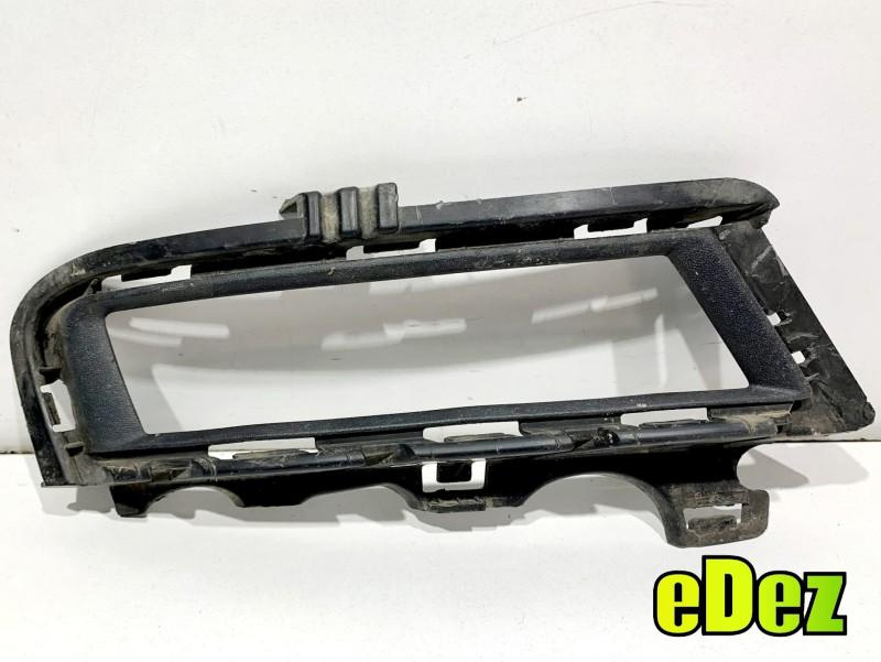 Grila / suport proiector ceata dreapta Volkswagen Golf 7 (2012-2017) 5G0853212E