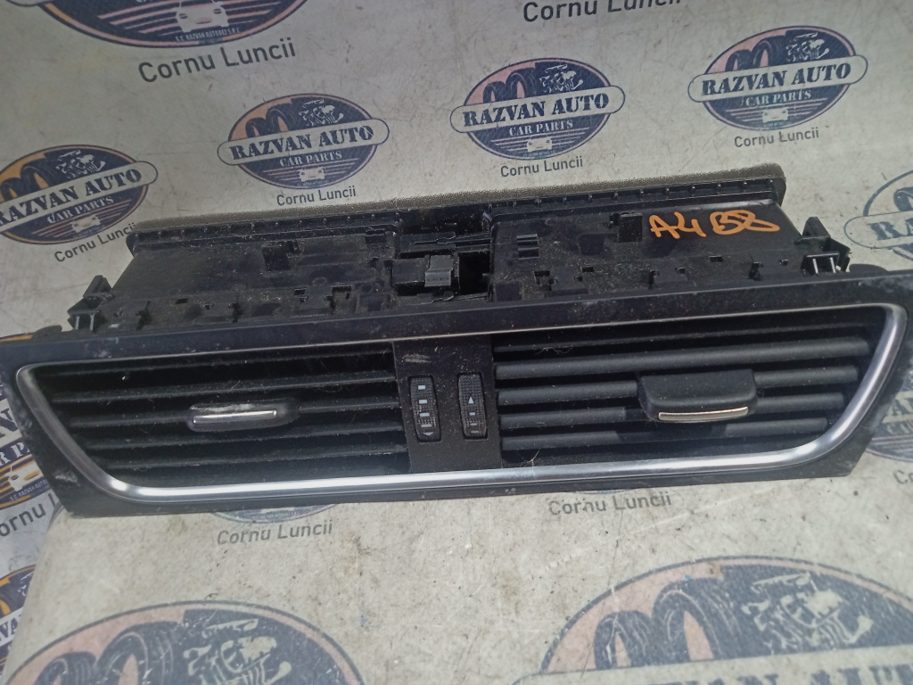 Grila ventilație centrală Audi A4 B8 2012