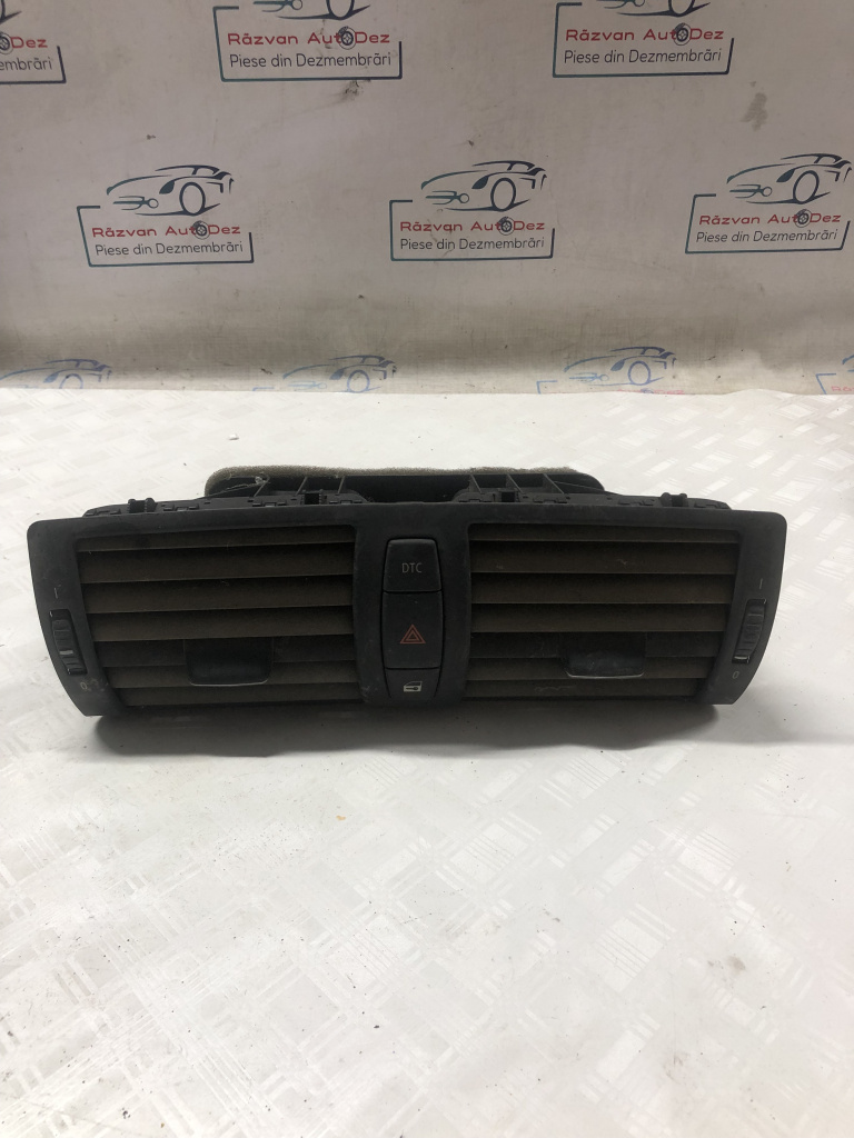 Grila ventilație centrală BMW Seria 1 - Motorina 2007, COUPE / 705918913