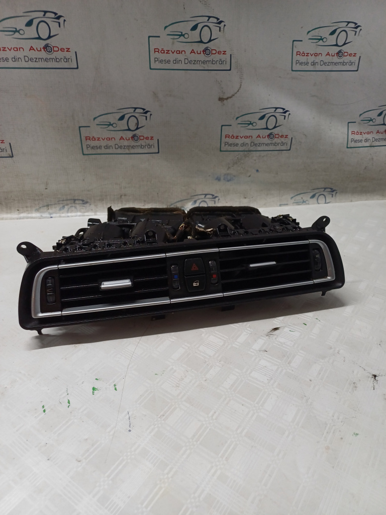 Grila ventilație centrală BMW Seria 7 F01 - Motorina 2012, -