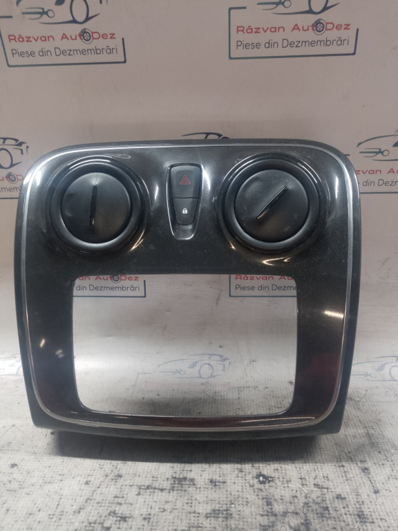 Grila ventilație centrală Dacia Sandero 1.0 Benzina 2018