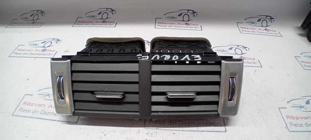 Grila ventilație centrală Land Rover Range Rover Evoque 2014