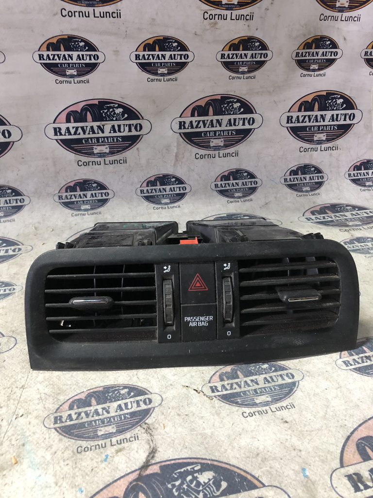 Grila ventilație centrală Skoda Fabia 2 2008