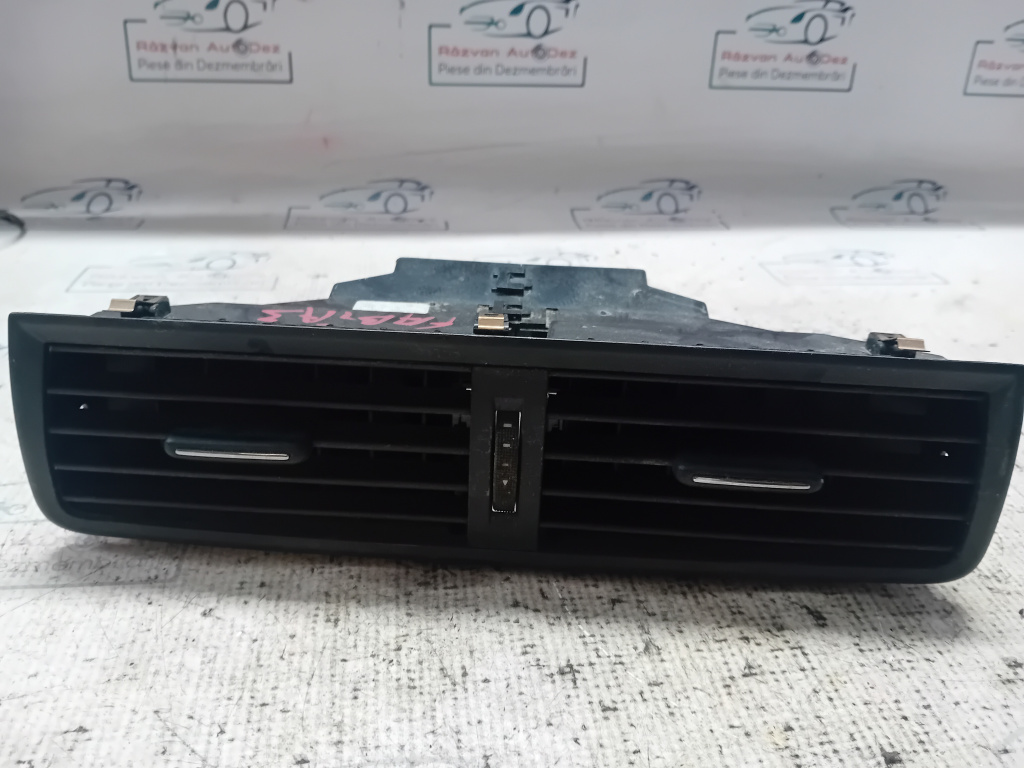 Grila ventilație centrală Skoda Fabia 3 2015