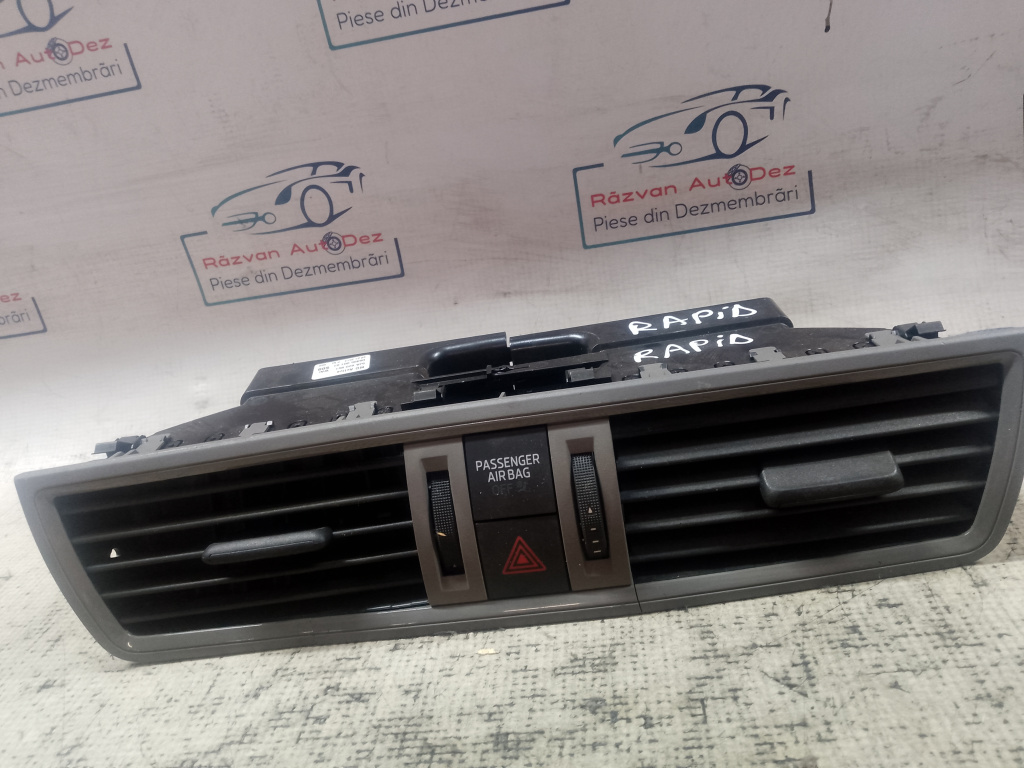 Grila ventilație centrală Skoda RAPID 2014, 5JA820951