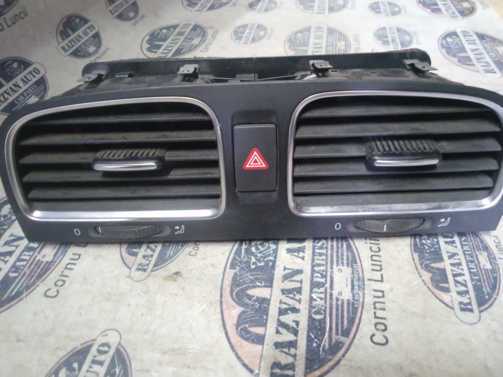 Grila ventilație centrală Volkswagen Golf 6 2010
