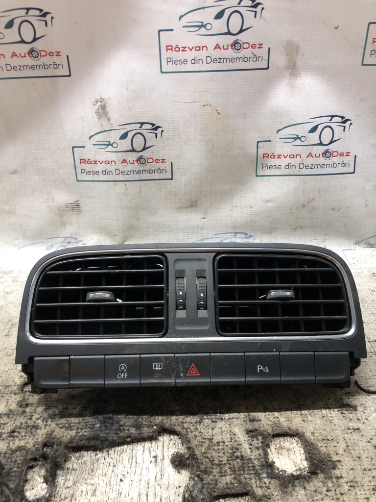 Grila ventilație centrală Volkswagen Polo 1.4 Motorina 2012