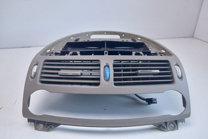 Grila ventilație centrala 2118300054 Mercedes-Benz E-Class W211 [2002 - 2006]