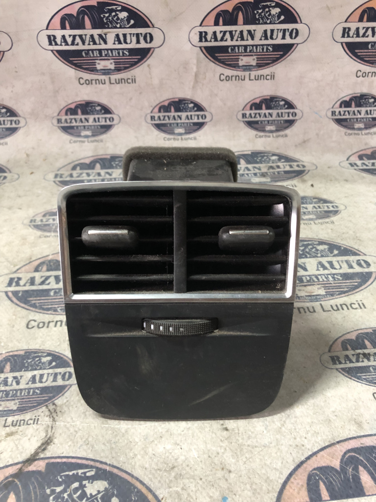 Grila ventilație cotiera Audi A3 2011