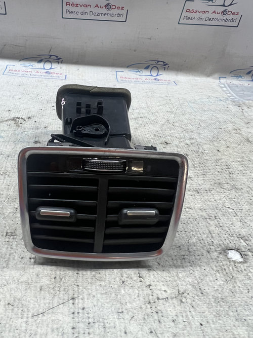 Grila ventilație cotiera Audi Q3 2014, 8U0819203B
