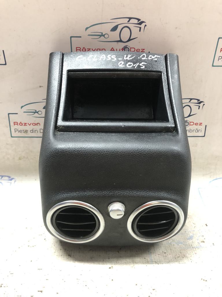 Grila ventilație cotiera Mercedes C-class w205 2.2 Motorina 2015, A2058308301 / A2056800491