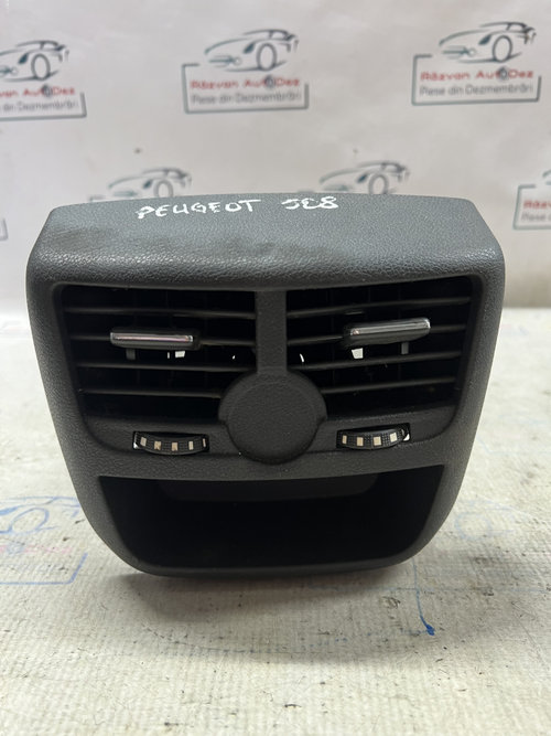 Grila ventilație cotiera Peugeot 508 2012