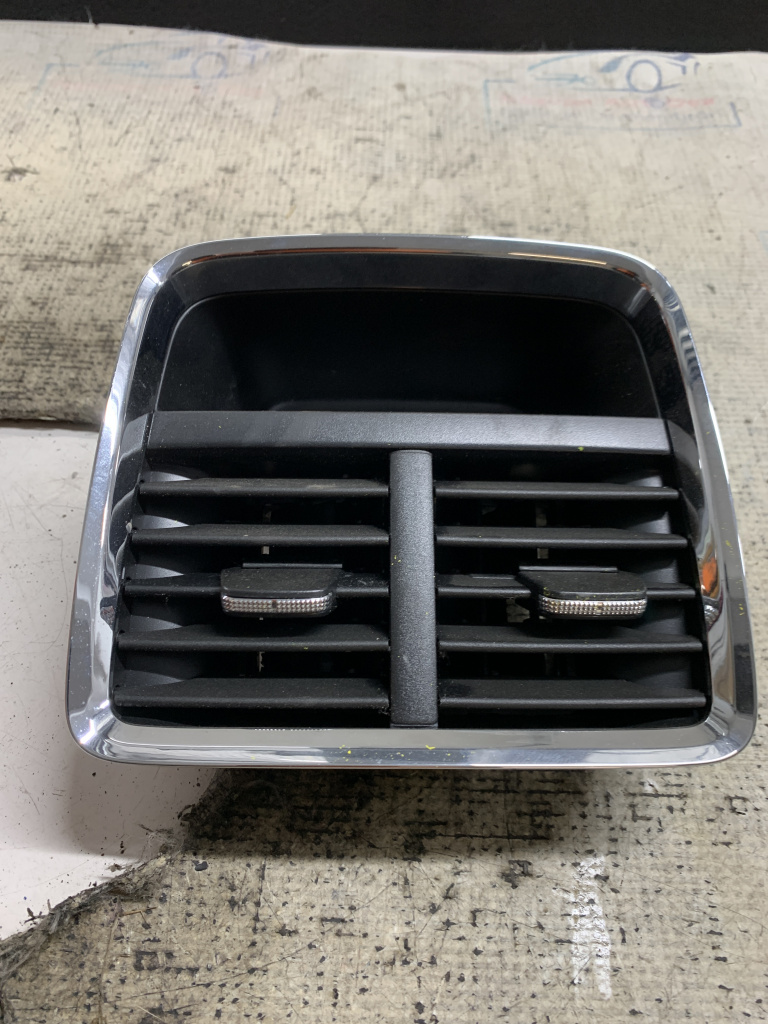 Grila ventilație cotiera Skoda Octavia 4 - Motorina 2020, 5E3819203F