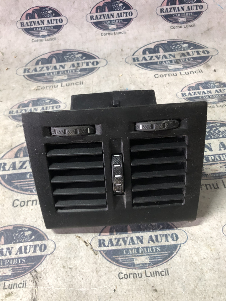 Grila ventilație cotiera Skoda Yeti 2015