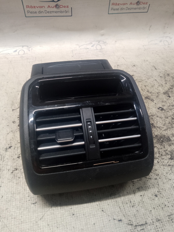 Grila ventilație cotiera Volkswagen Passat B8 2016, 3G0857100H
