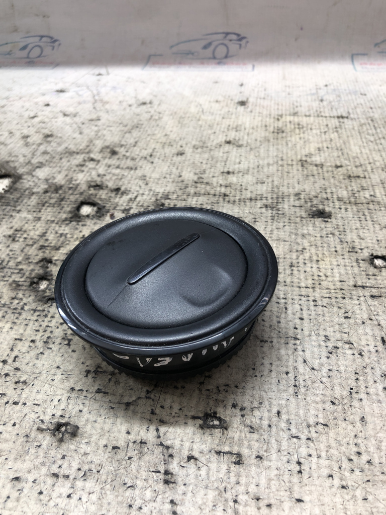 Grila ventilație Dacia Sandero 2 1.0 Benzina 2015
